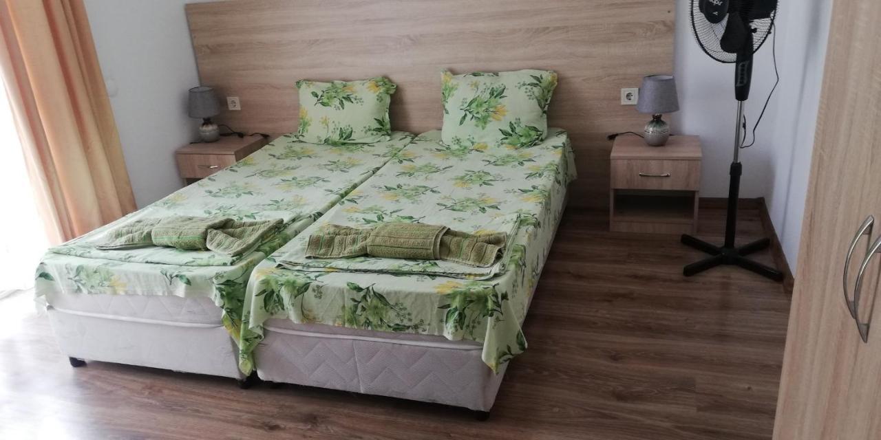 Guest House Ares 索佐波尔 外观 照片