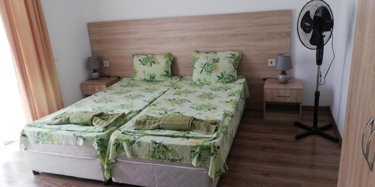 Guest House Ares 索佐波尔 外观 照片